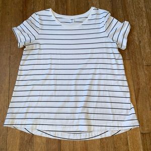 Black/white striped babydoll crew neck
